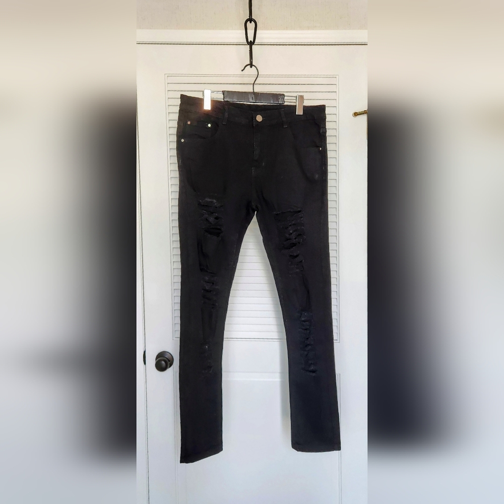 MENS DANT BULUN BLACK DISSTRESSED JEANS (34)